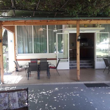 Nana Hotel Kamena Vourla Exteriér fotografie